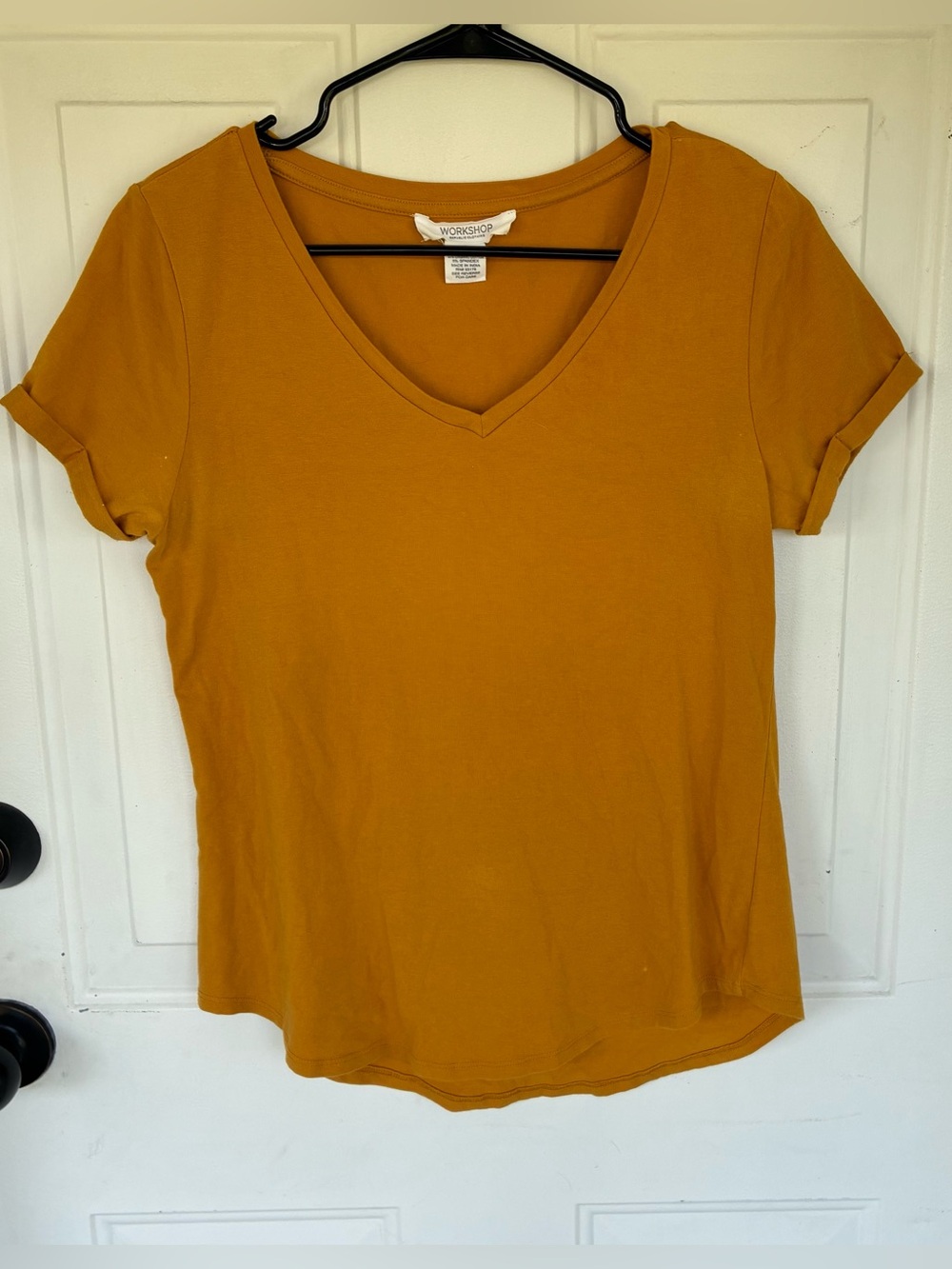 Workshop Republic Women's Mustard Yellow Short Sleeve V-Neck T-shirt Size Small